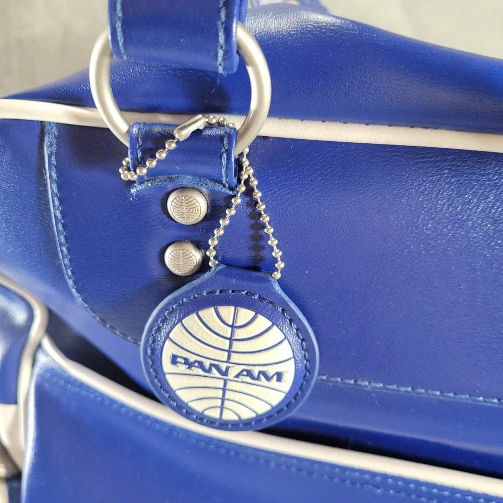 PAN AM Pan American World Airways Blue Travel Flight Bag NOS Licensed Shoulder